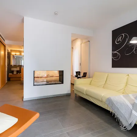 Hotel Nm By Escampa 4*