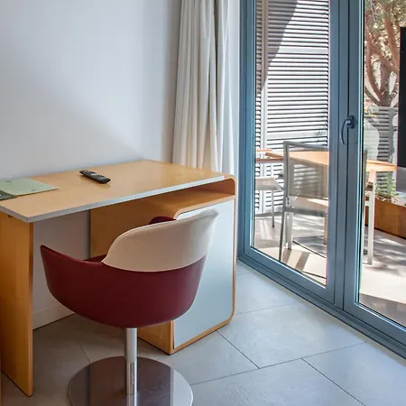 Nm By Escampa Hotel