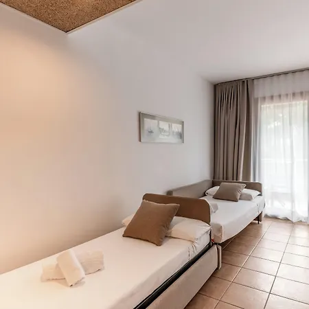 Szálloda Nm By Escampa 4*