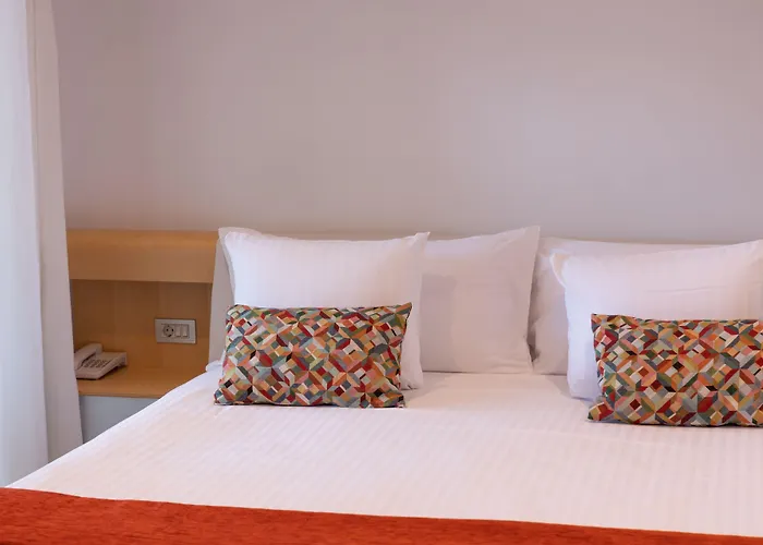 Szálloda Nm By Escampa 4*