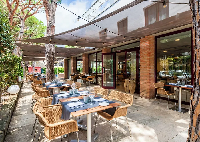 Nm By Escampa Hotell